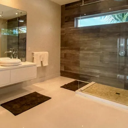 Fantastic Private Pool Bbq Villa *